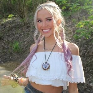 Meet your Posher, Jade